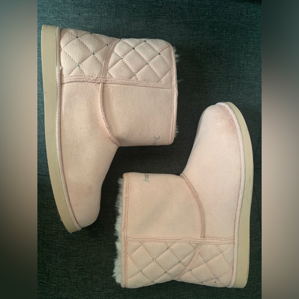 Juicy Couture Kayte Boots 🎀